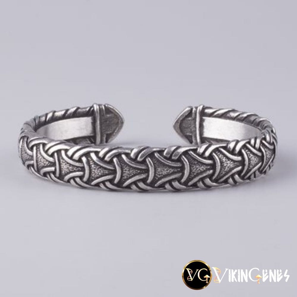 Viking Arm Ring - Traditional Scandinavian Pattern