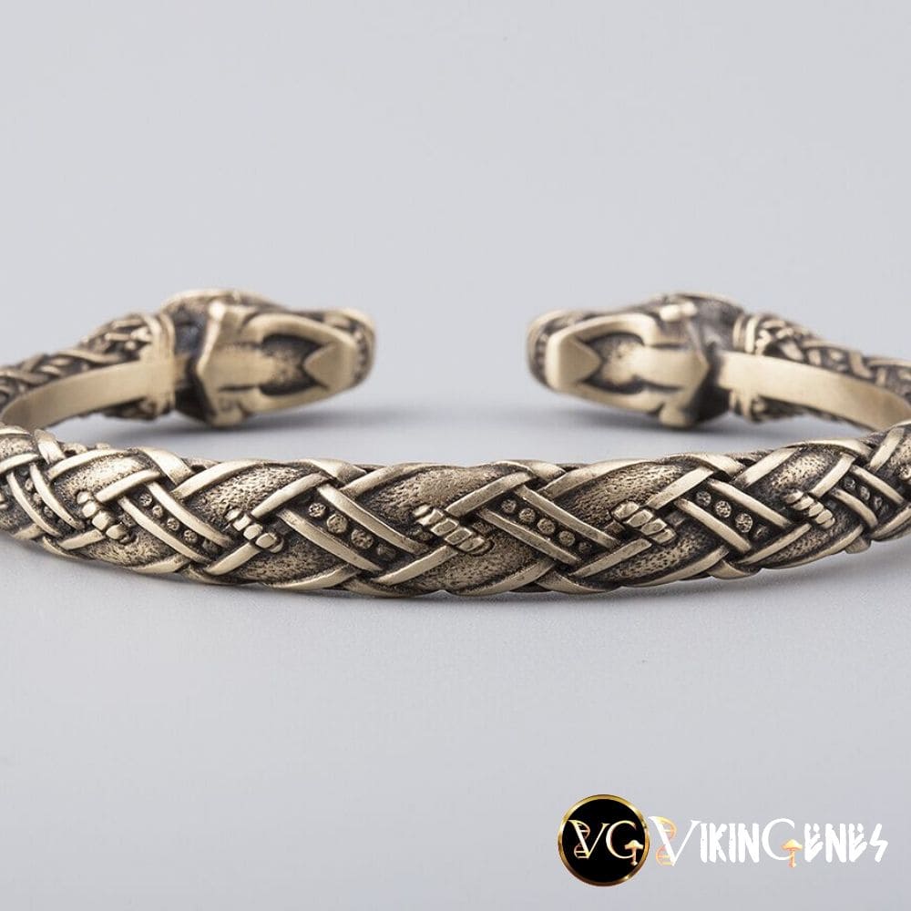 Viking Arm Ring With Odin&#39;s Wolves Hati &amp; Scoll