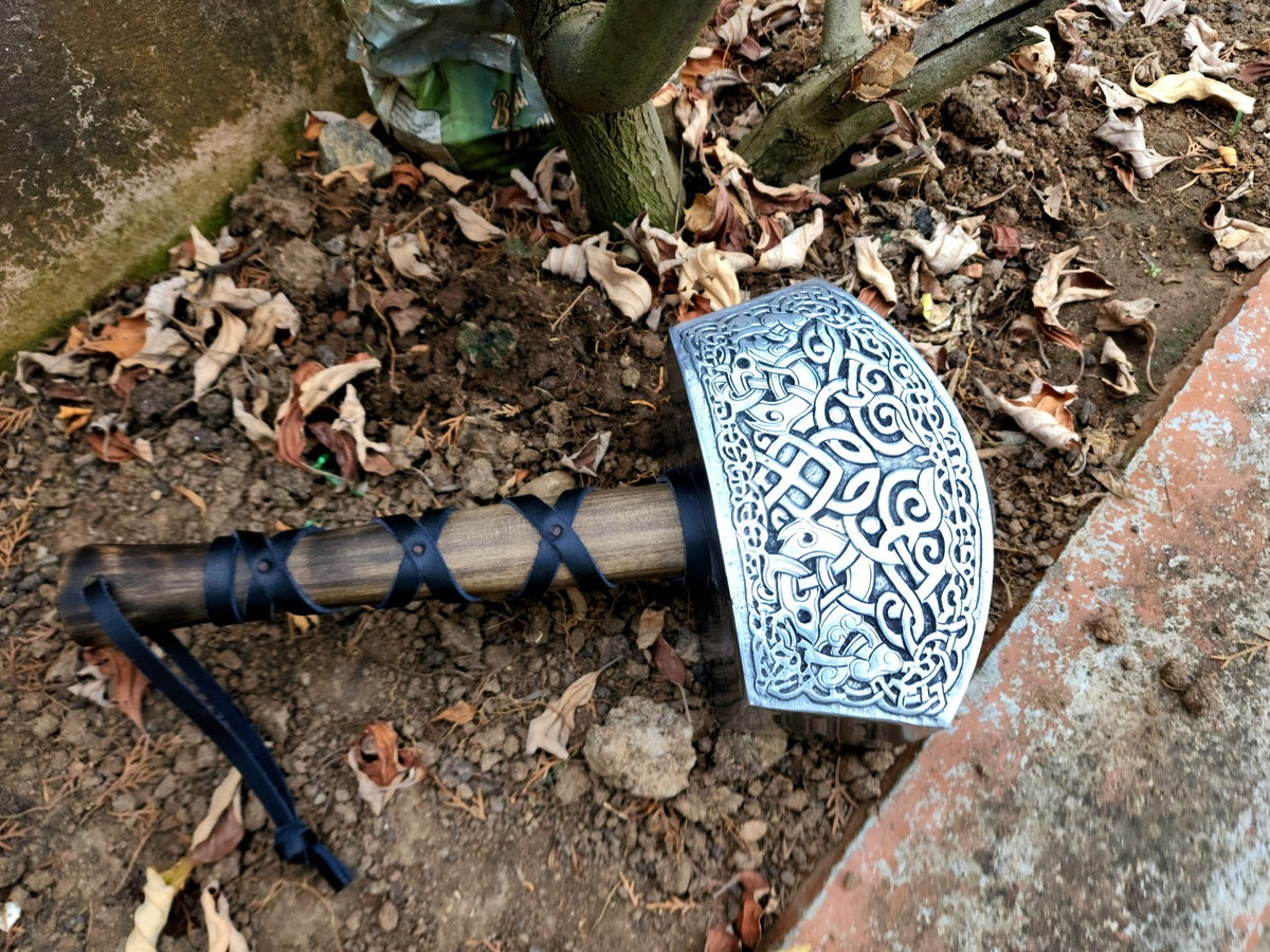 Thor&#39;s Hammer (Full Size)